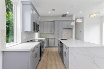 3112 Live Oak St in Houston, TX - Building Photo - Building Photo