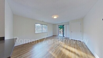 25 Webster Ave, Unit 101 in Somerville, MA - Building Photo - Building Photo