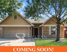 2864 St Bernard Dr in Dallas, TX - Building Photo