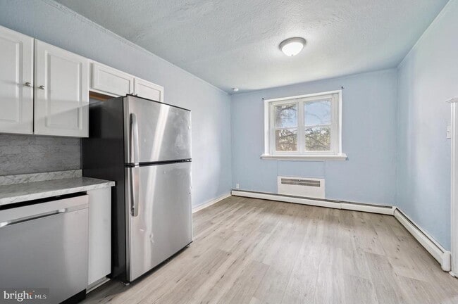 property at 5200 W Montgomery Ave
