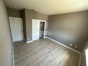 10942 Sea Hawk Ct in Stockton, CA - Building Photo - Building Photo