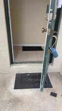 2005 Belmont Ln in North Lauderdale, FL - Foto de edificio - Building Photo