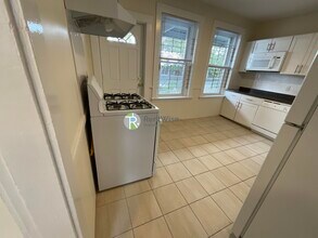 6 Barrows St in Boston, MA - Building Photo - Building Photo