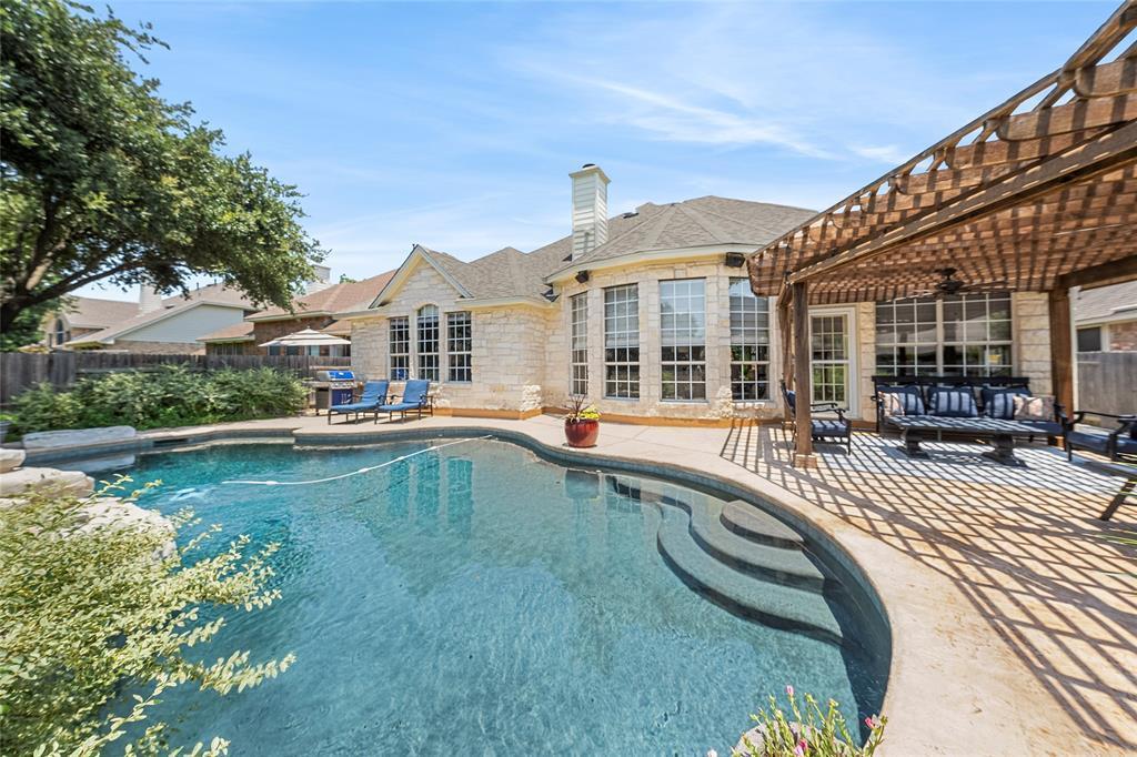 14936 Thatcher Dr in Austin, TX - Building Photo
