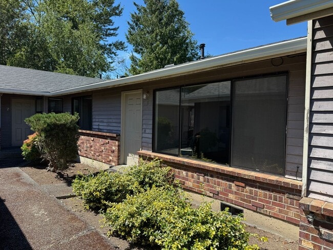 property at 319 S 20th St
