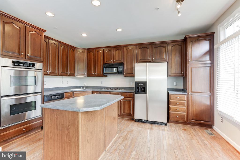 286 Murtha St in Alexandria, VA - Building Photo