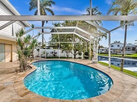 3917 E Lake Rd in Miramar, FL - Building Photo