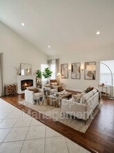 827 S Shanada Ct in Anaheim, CA - Building Photo - Building Photo