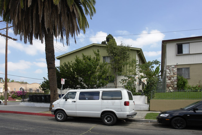 5 Apartments +  Sfr in Los Angeles, CA - Foto de edificio - Building Photo