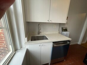 90 Bynner St, Unit 7 in Boston, MA - Building Photo - Building Photo