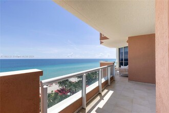 17875 Collins Ave, Unit # 1201 in Sunny Isles Beach, FL - Building Photo - Building Photo