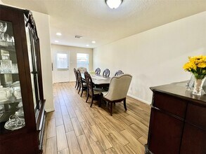 839 Westwood Glen Ln in Houston, TX - Building Photo - Building Photo