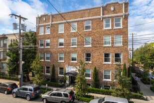 Delorges in Seattle, WA - Building Photo