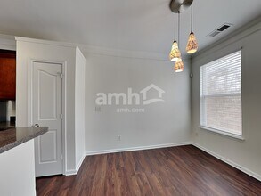 2111 Less Traveled Trail in Indian Trail, NC - Foto de edificio - Building Photo