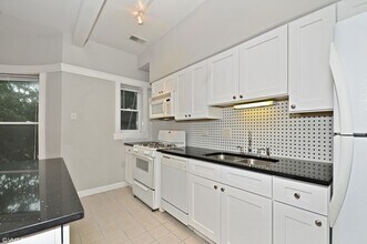 4055 N Sheridan Rd, Unit 1F in Chicago, IL - Foto de edificio - Building Photo