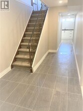 7 Mango Dr in Toronto, ON - Building Photo - Building Photo