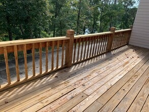 3499 Lakeside Ct in Somerset, KY - Building Photo - Building Photo