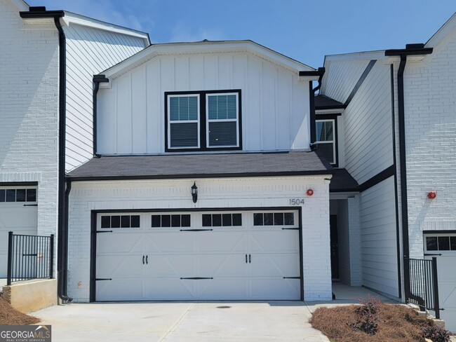 property at 1504 Purple Coneflower Ave SE