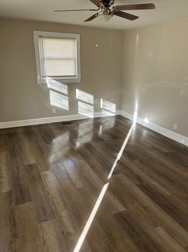 1629 Emerald St in Winston-Salem, NC - Building Photo - Building Photo