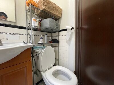 56 West St, Unit #1 in Medford, MA - Building Photo - Building Photo
