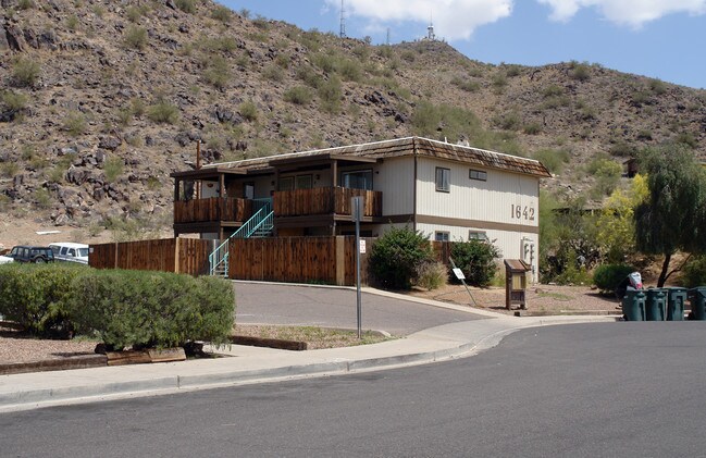 Yucca Apartments in Phoenix, AZ - Building Photo - Building Photo