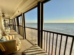 15462 Gulf Blvd in Madeira Beach, FL - Building Photo - Building Photo