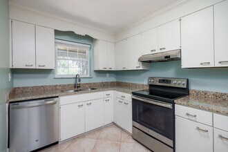 4050 Forest Hill Ave in Richmond, VA - Building Photo - Building Photo