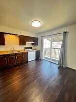 904 Park St in Bellevue, IA - Building Photo