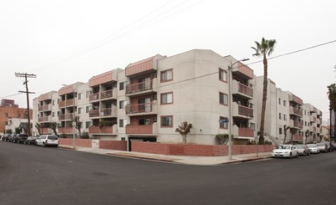 1111 Oxford S Ave, Unit 104 in Los Angeles, CA - Foto de edificio