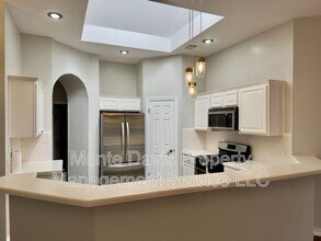 8005 Nairn Dr in Austin, TX - Building Photo - Building Photo