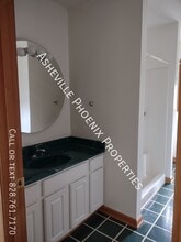 429 Jupiter Rd in Weaverville, NC - Building Photo - Building Photo