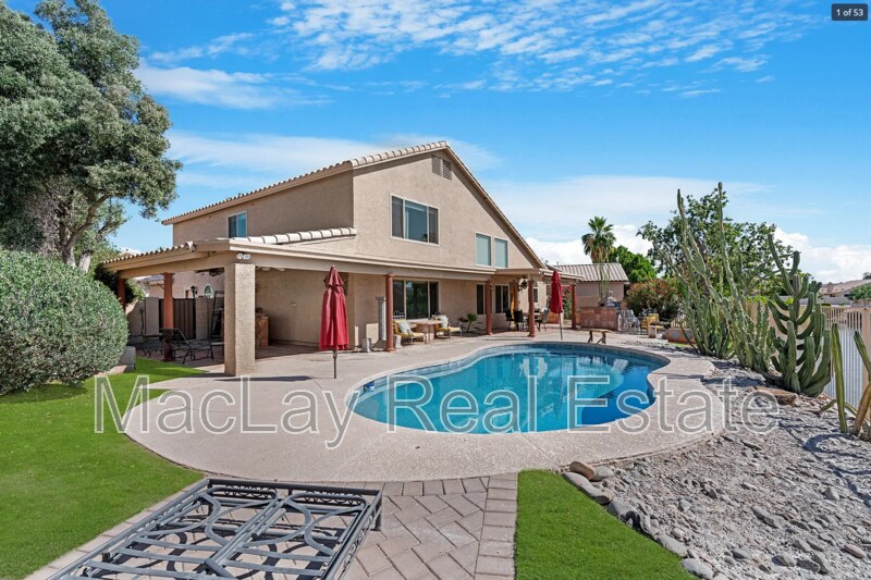 395 W Sagebrush St in Gilbert, AZ - Building Photo