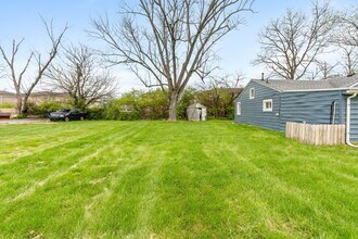 1635 Elaine Rd in Columbus, OH - Building Photo - Building Photo