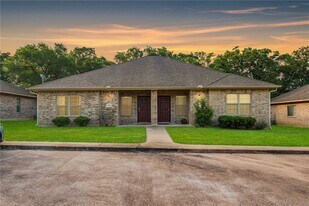 4451 Reveille Rd in College Station, TX - Building Photo