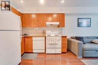 2737 Keele St in Toronto, ON - Building Photo - Building Photo