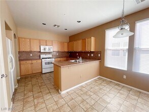 8913 Rendon St in Las Vegas, NV - Building Photo - Building Photo