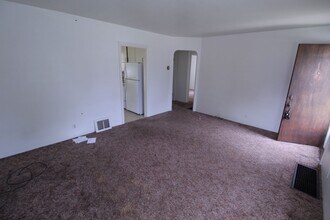 924 E 39th Ave in Spokane, WA - Building Photo - Building Photo