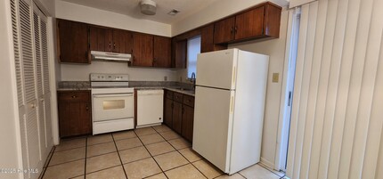 11 Portwest Townhouses Dr in Swansboro, NC - Building Photo - Building Photo