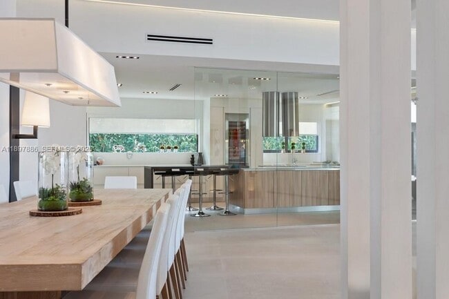 property at 7972 Biscayne Point Cir