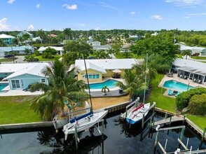 1749 SW Coxswain Pl, Unit Unit 106 in Palm City, FL - Building Photo - Building Photo