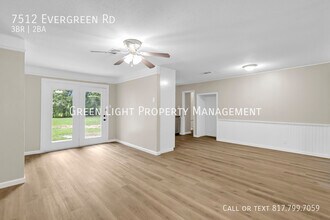 7512 Evergreen Rd in Richland Hills, TX - Building Photo - Building Photo