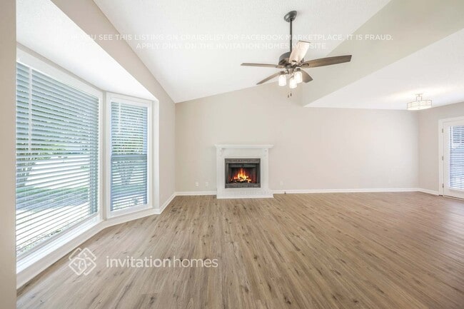 1015 Rolling Meadow Dr in Mount Juliet, TN - Foto de edificio - Building Photo