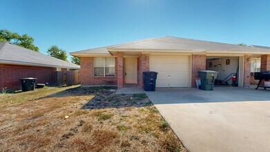 1406 Van Zanten Ct in Killeen, TX - Building Photo - Building Photo