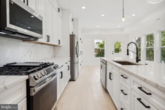1232 Trinidad Ave NE in Washington, DC - Foto de edificio - Building Photo