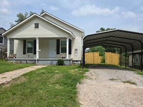 407 N Cleveland Ave in Sand Springs, OK - Building Photo - Building Photo