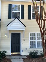 119 South St in Bluffton, SC - Building Photo
