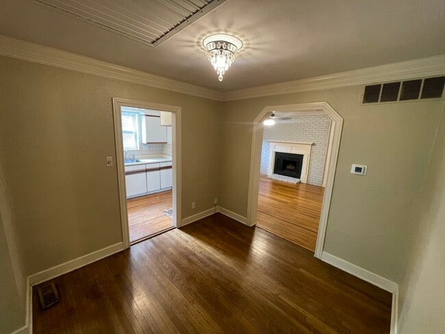 3162 Cowden Ave in Memphis, TN - Building Photo - Building Photo