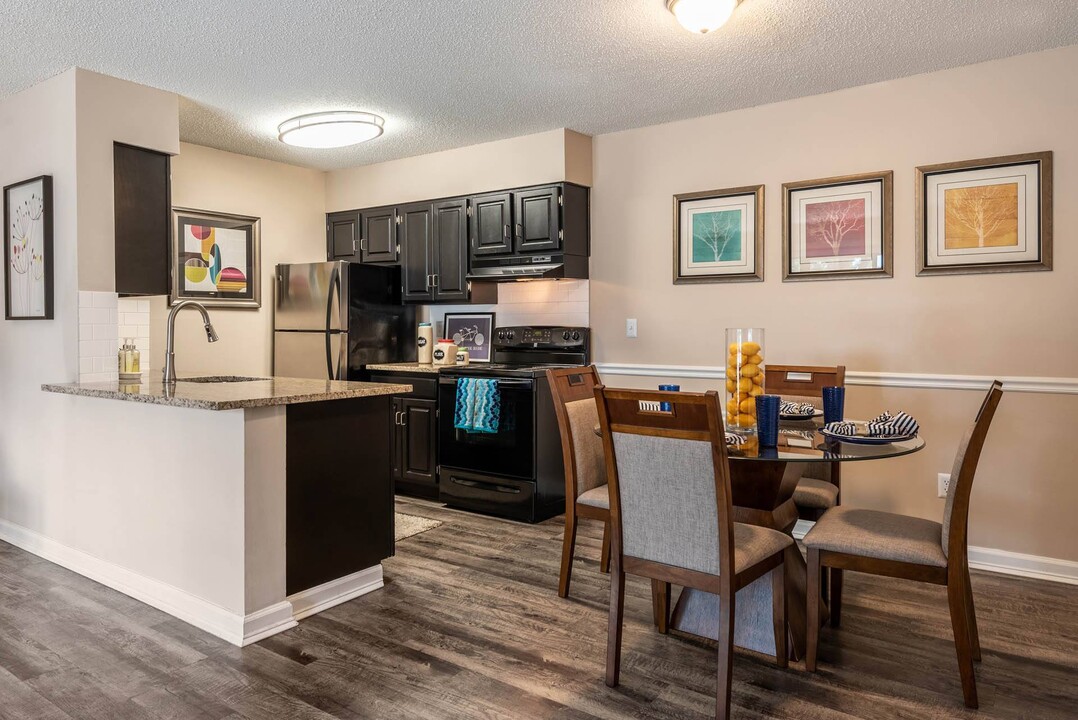 Whisper Lake Apartments in Winter Park, FL - Foto de edificio