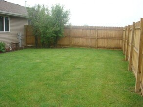 1700 Hulke Dr in Appleton, WI - Building Photo - Building Photo