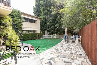 153 S Ave 57, Unit 7 in Los Angeles, CA - Building Photo - Building Photo